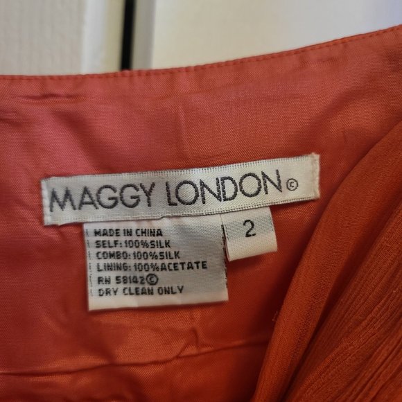 Maggie London Coral pink Silk Chiffon midi dress - Picture 3 of 10